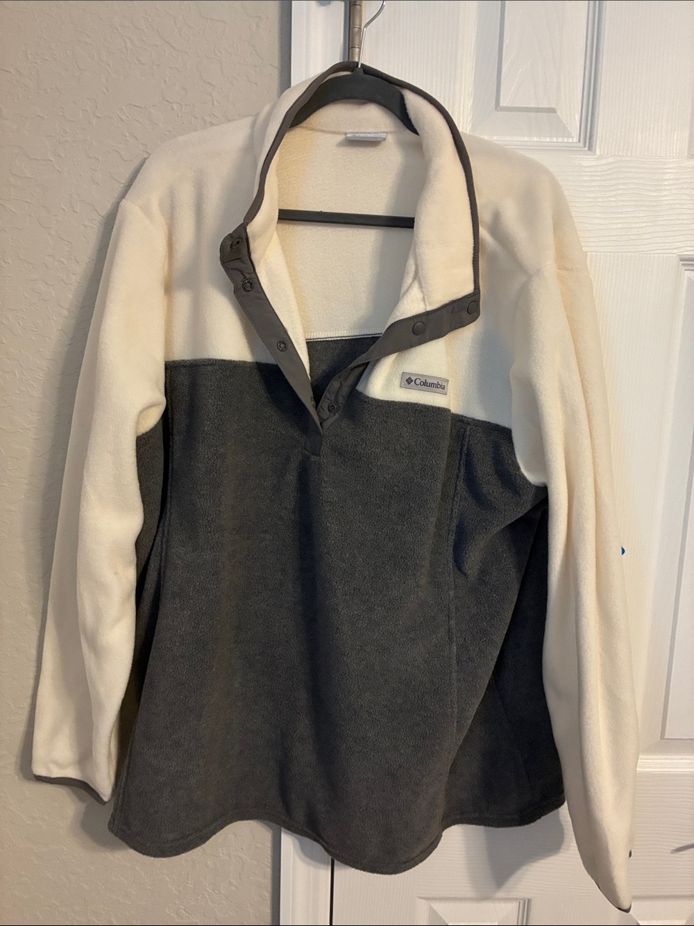 Columbia Two-Tone Fleece Pullover - Cream & Gray